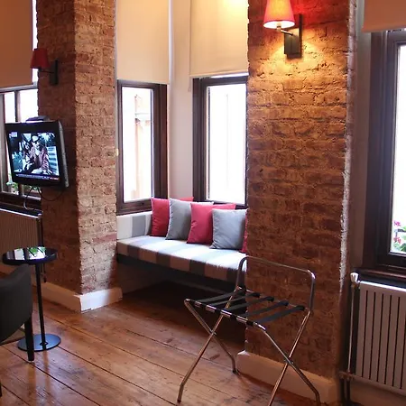 Serdar-i Ekrem 59 Apartment *